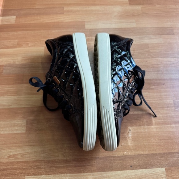 Ecco patent leather sneakers, size 37 black quilted shiny - Picture 5 of 9